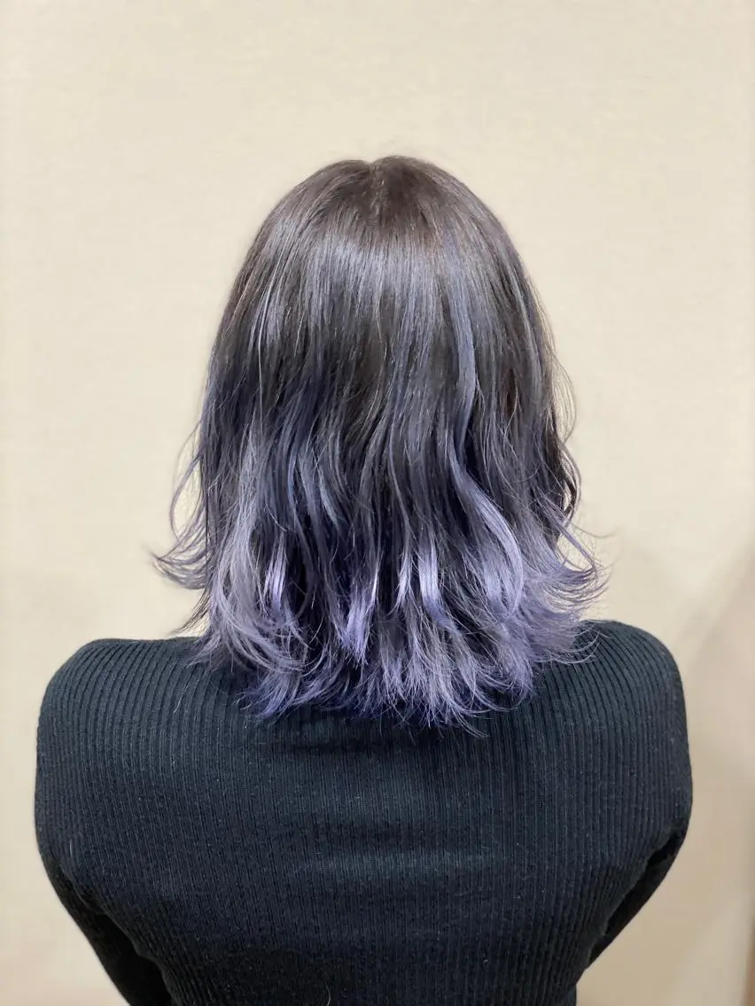 ショート カラー バレイヤージュ ネイビーカラー レイヤーカット 東條 克義のヘアスタイル