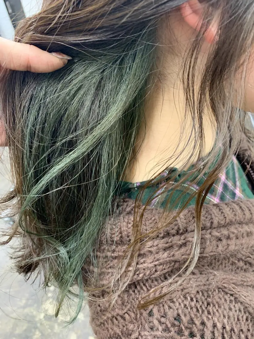 セミロング 初めてでも失敗しない 透明感カラー　Miiのヘアスタイル