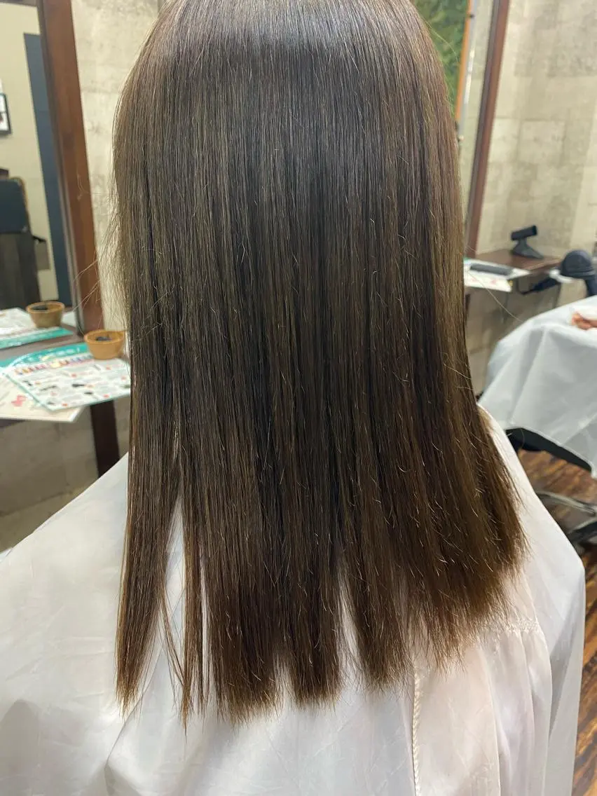 ミディアム 立野 希沙のヘアスタイル