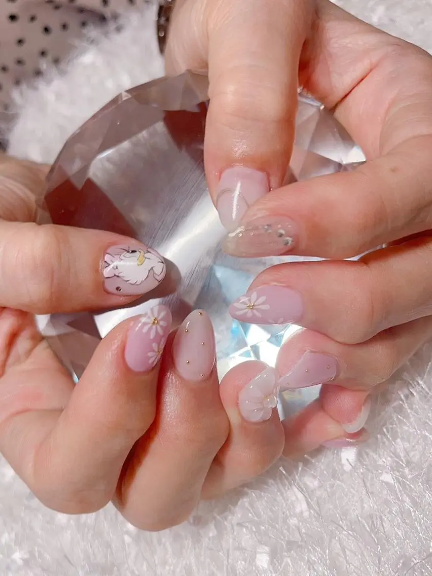 ネイル 長さ出し フレンチネイル ジェルネイル グラデーション 韓国ネイル ハンドネイル Nail&eye Belire 新宿のネイルデザイン