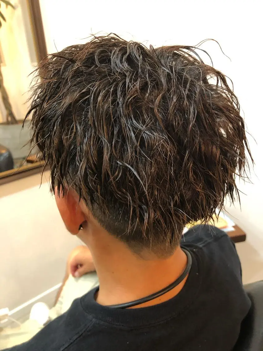 パーマ ツイストスパイラルパーマ スパイラルパーマ 山口 晃也のヘアスタイル