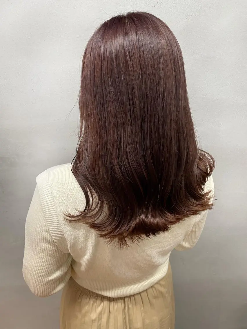 ミディアム カラー ブラウンカラー ピンクカラー ピンクブラウン カット ヘアカラー 女性リピ90%🍨 🩷佐藤みずきのヘアスタイル