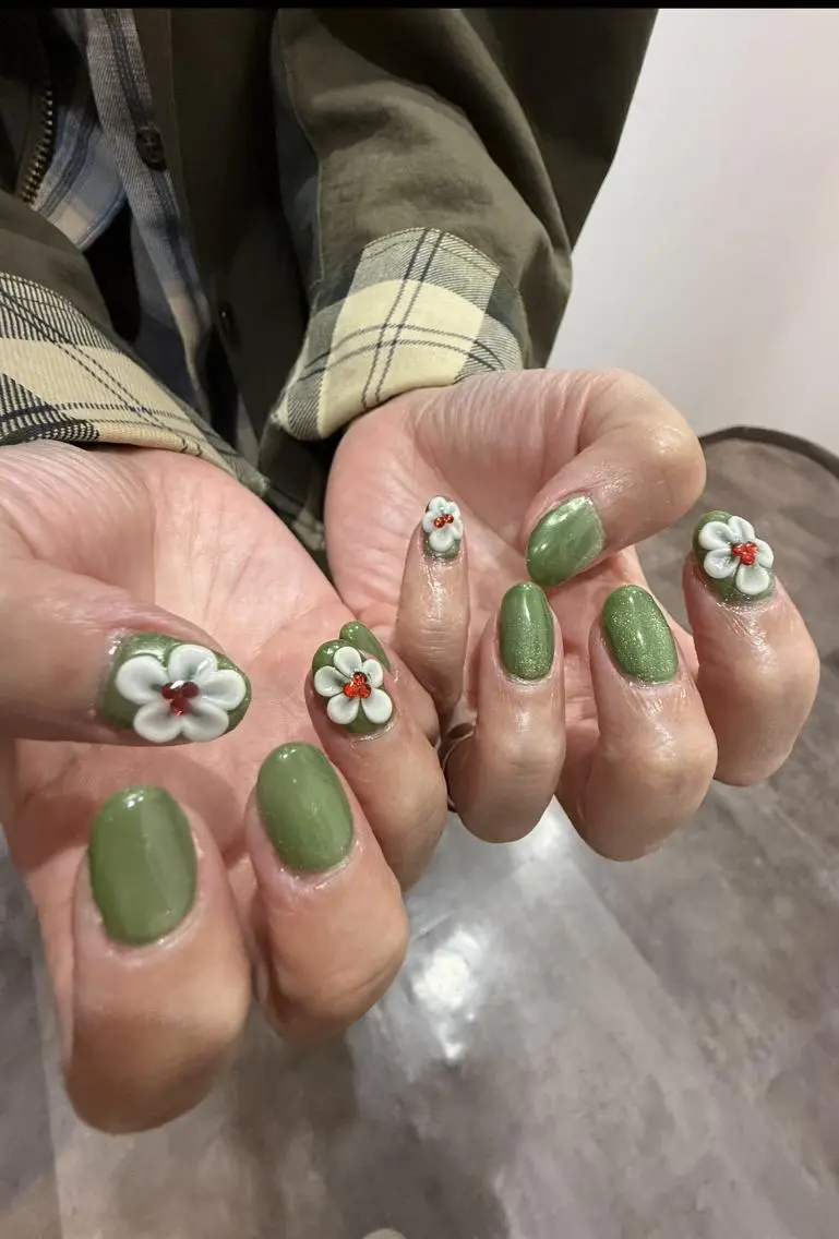 ネイル PEEKABOO NAIL 梅田のネイルデザイン