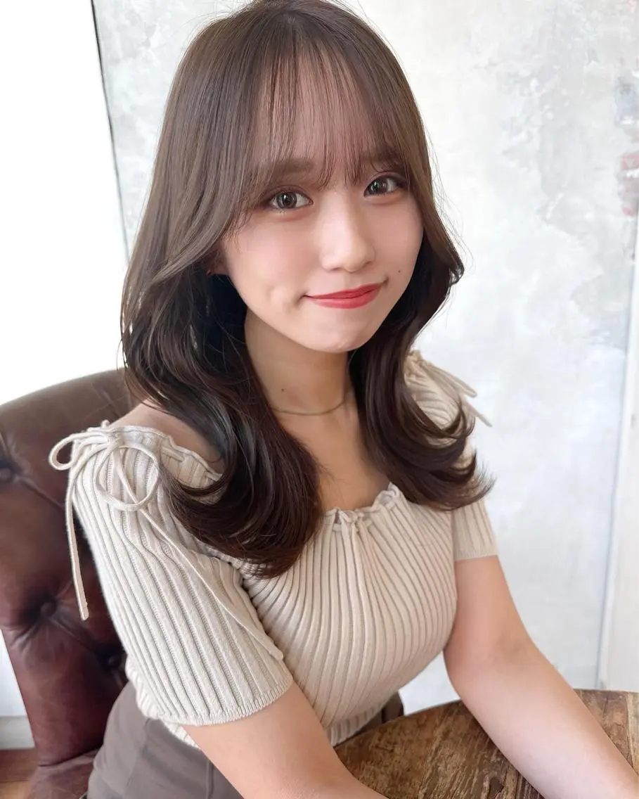 セミロング カラー ベージュカラー ブラウンカラー ブラウンベージュ くびれヘア 顔まわりレイヤー 顔周り/くびれヘア 韓国ヘア💕風間るなのヘアスタイル