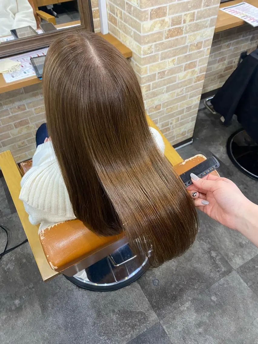 セミロング ヘアカラー トリートメント 美髪ヘア 🤍erikaのヘアスタイル