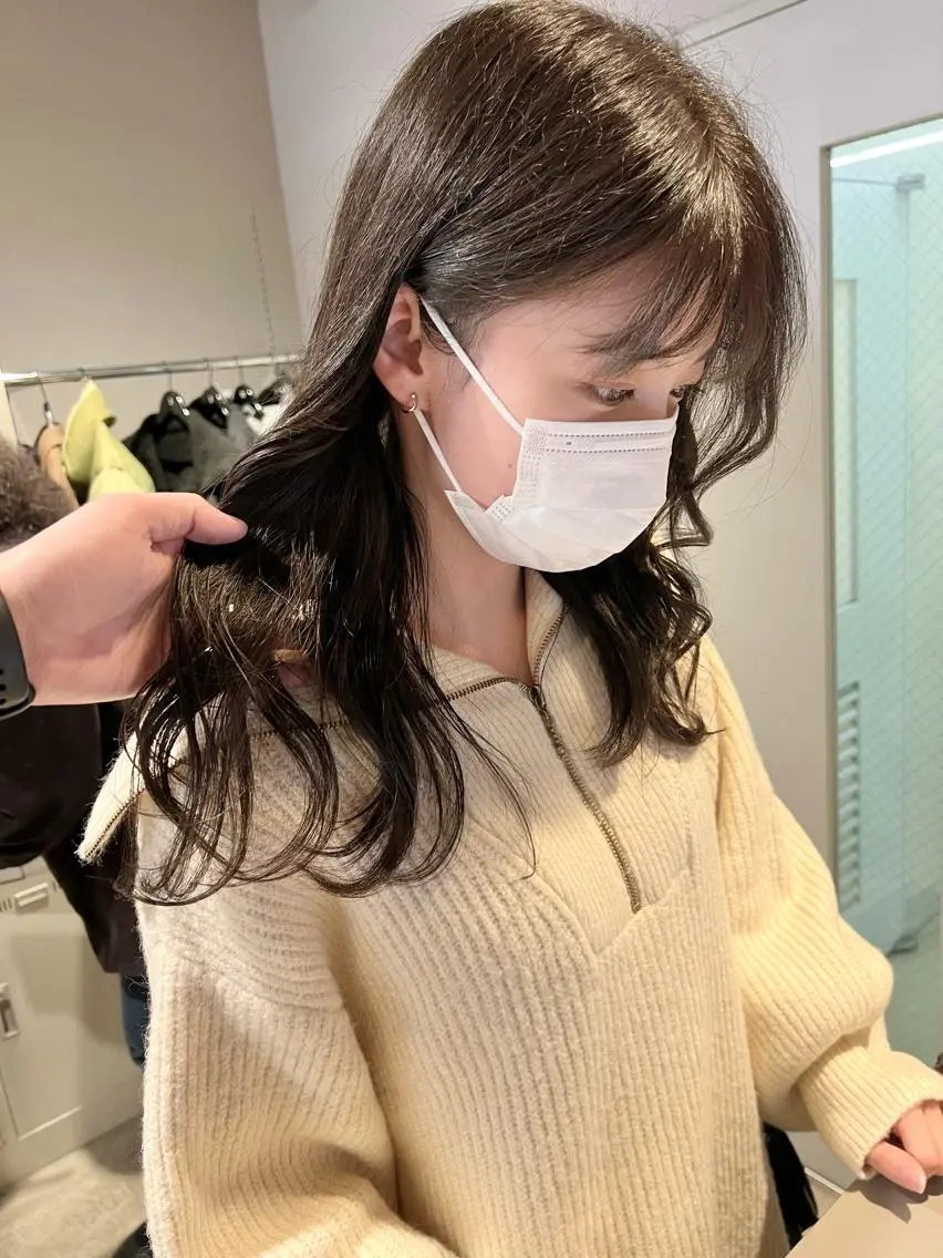 セミロング カラー パーマ ヘアアレンジ メンズ キッズ ネイル マツエク・マツパ アイブロウ 上品＆韓国風 🥀海心🥀のヘアスタイル