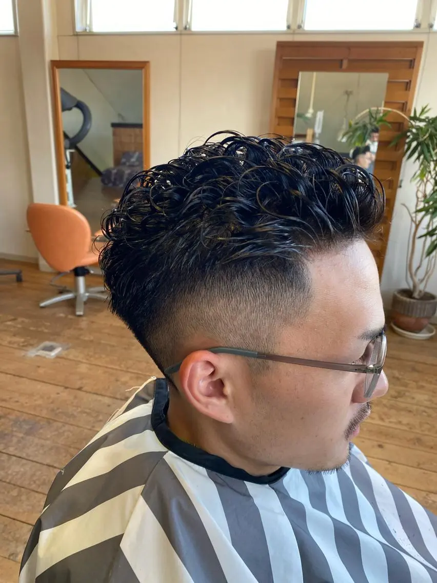 パーマ メンズ カット パーマ タカハシ ユウヤのヘアスタイル
