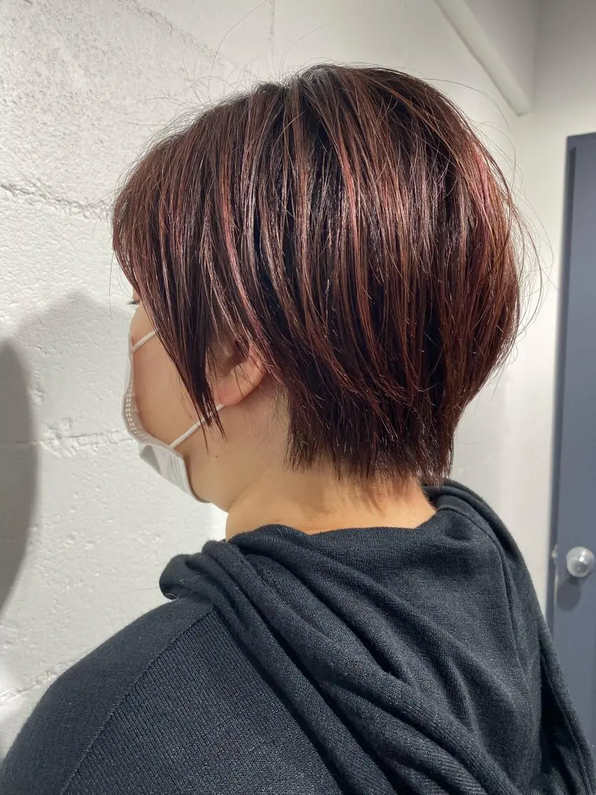 ショート カラー ショート・ウルフ✂︎ 安住有咲子のヘアスタイル