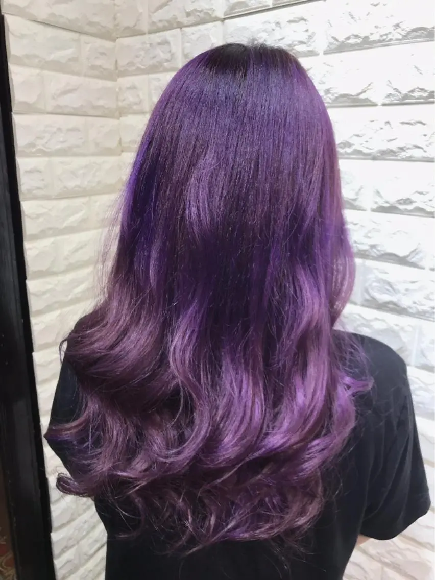 ロング カラー グラデーションカラー パープルカラー ヘアカラー IwAsh大和駅前店 河野亜里香のヘアスタイル