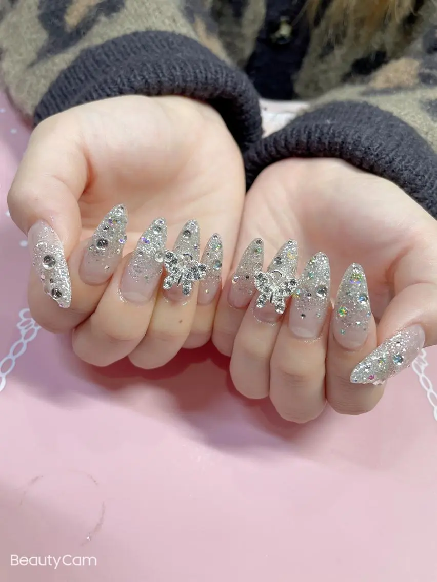 セミロング ネイル ハンドネイル 《LB》ラブリエ Nail&eyeのマツエク・マツパデザイン