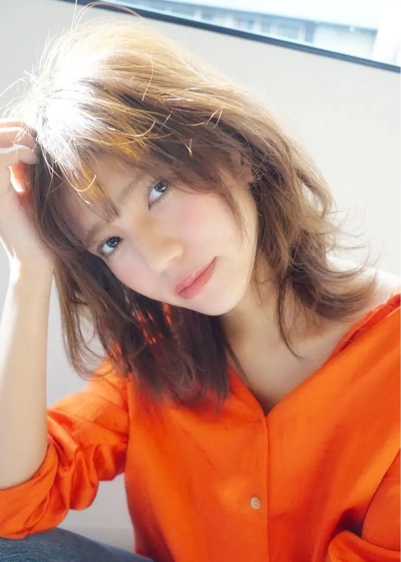 ミディアム 村山 美空のヘアスタイル