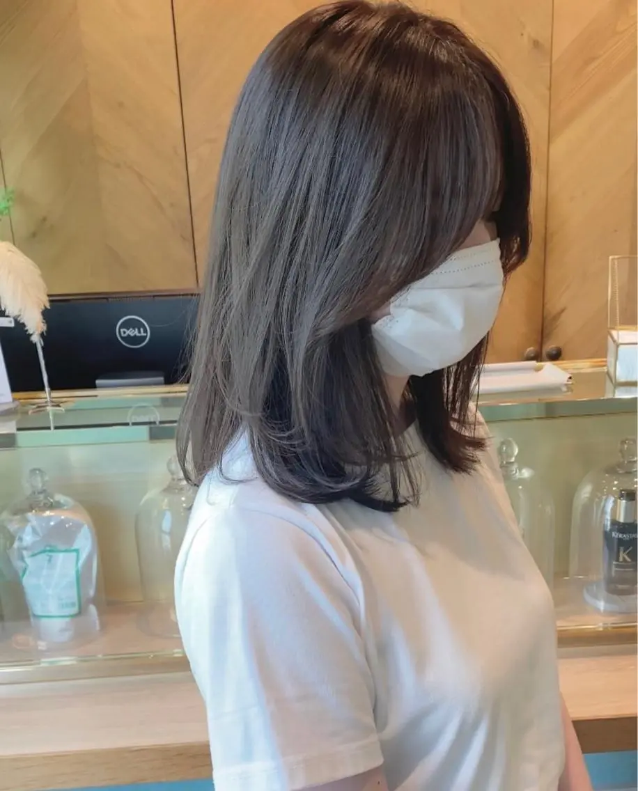 ミディアム レイヤーカット 石畑結華 Lond店長のヘアスタイル