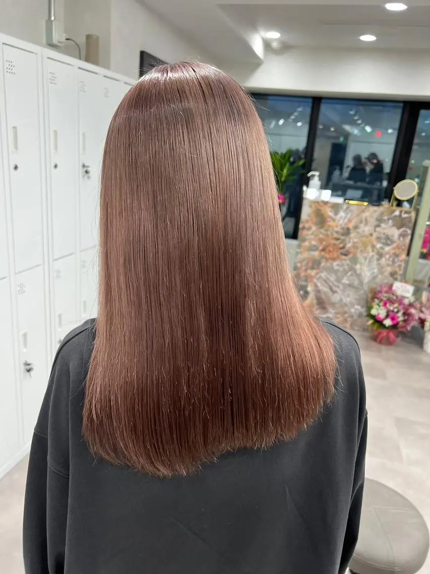 セミロング カラー 透明感カラー 透明感オリーブ🫒/ 赤み消し/ヒロのヘアスタイル