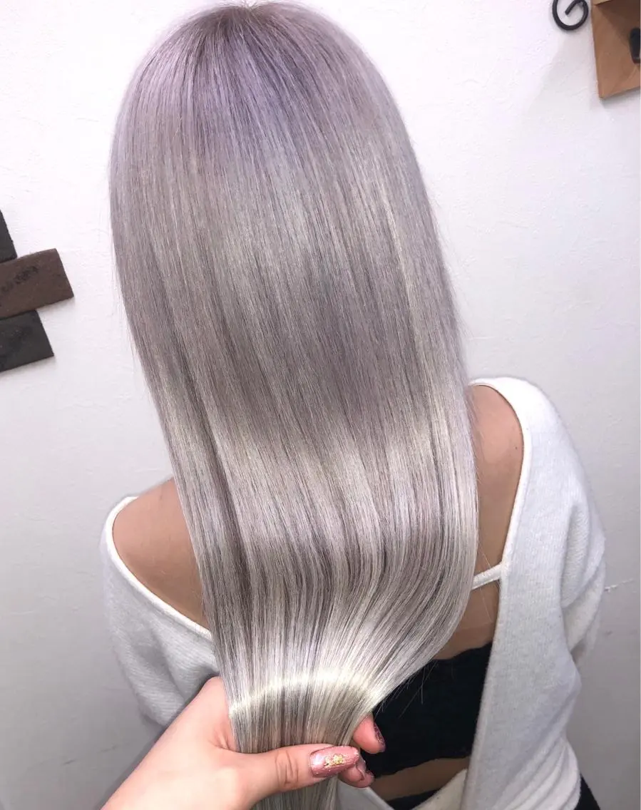 ロング カラー シルバー ホワイトシルバー MAKO ❤️🔥NEXTのヘアスタイル