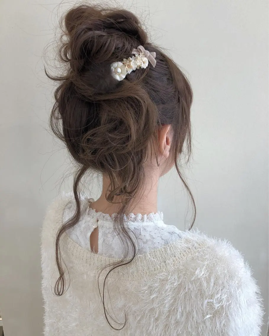 セミロング ヘアアレンジ お団子ヘア 柳澤 興輝のヘアスタイル