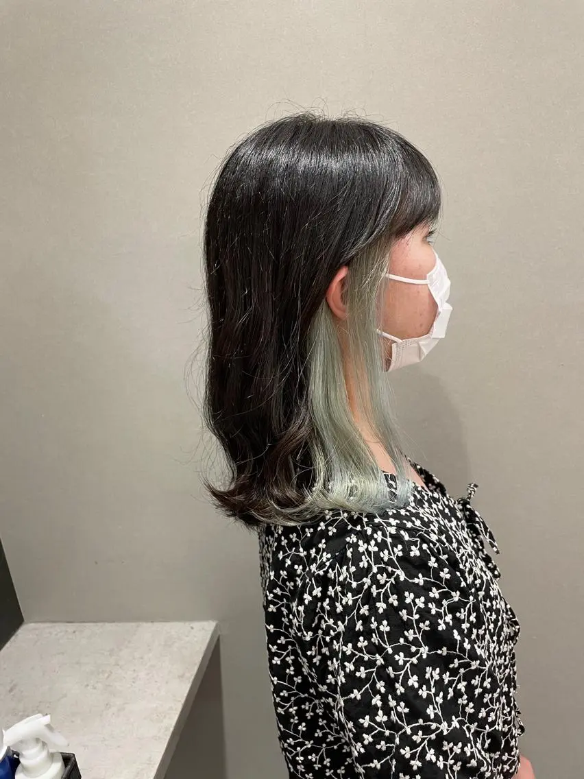 ショート カラー イヤリングカラー インナーカラー ミント 浦野 剛志のヘアスタイル