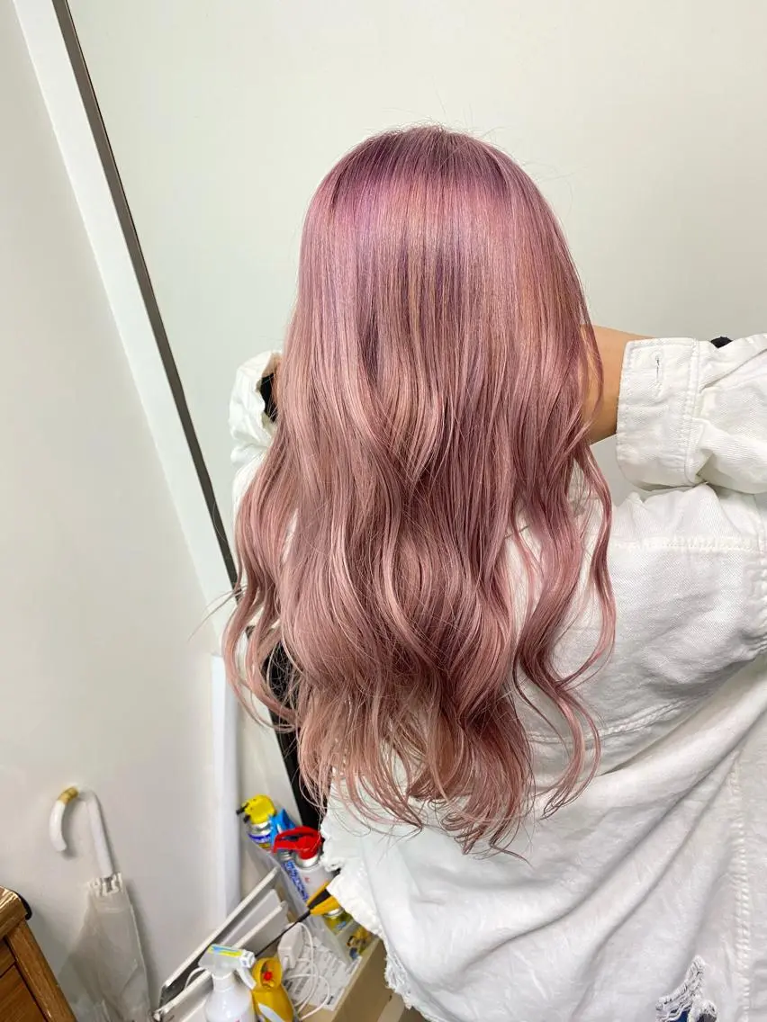 セミロング カラー ブリーチカラー🫧 森　凪沙のヘアスタイル