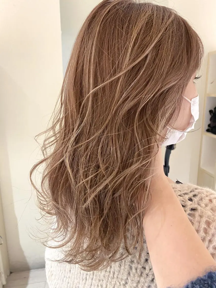 ミディアム レイヤーカット 川田くるみのヘアスタイル