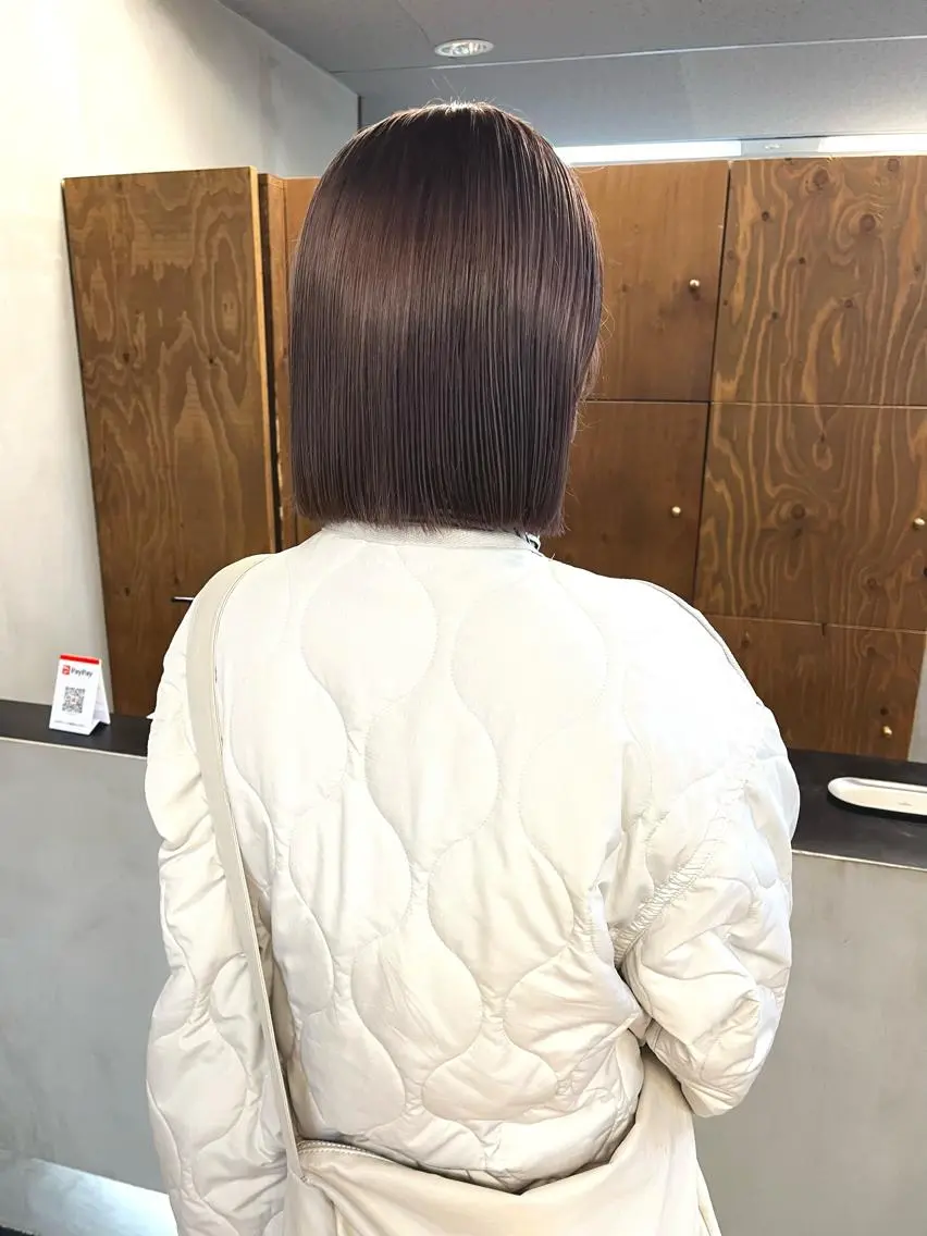 ショート カラー ブリーチ ena/ブリーチなし 透明感・レイヤー🎀のヘアスタイル