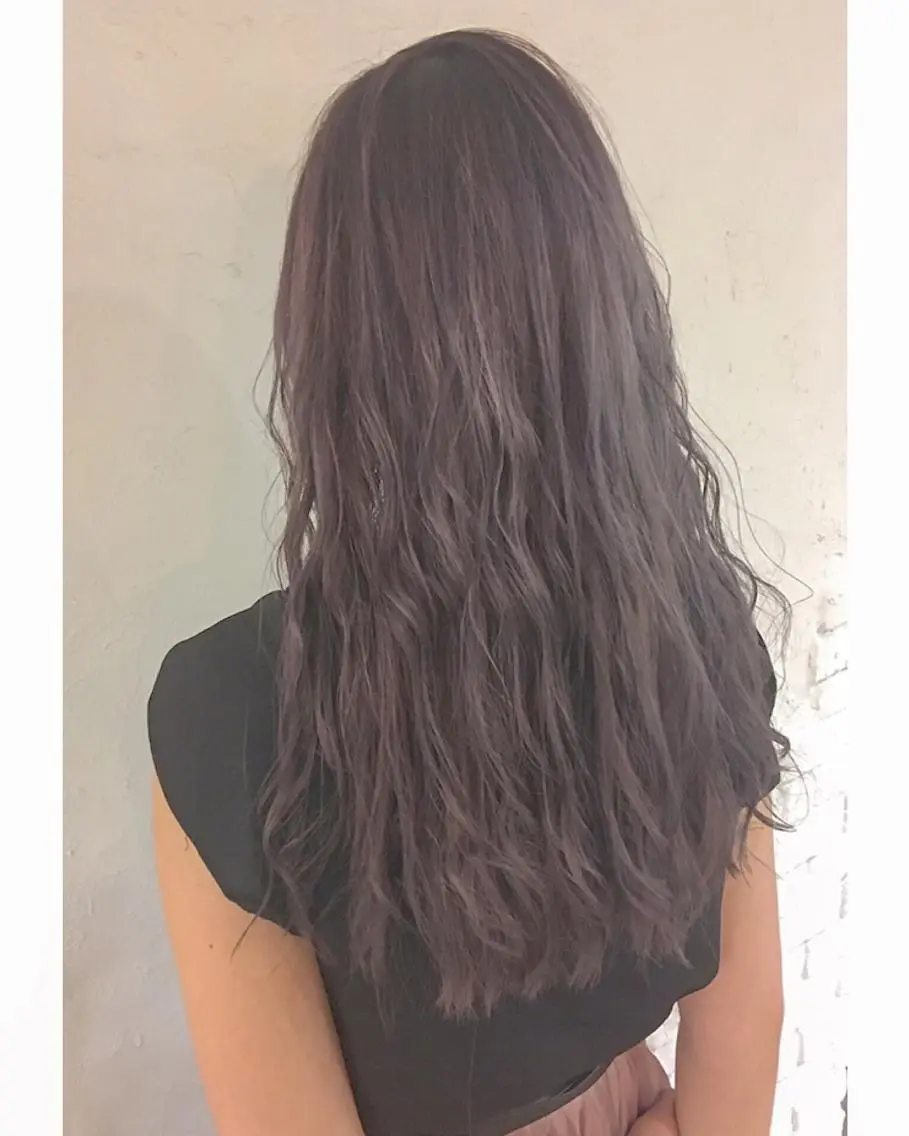 ロング カラー ヘアアレンジ グレージュ ラベンダーカラー ラベンダーグレージュ ラベンダーグレー エグチ アキラのヘアスタイル