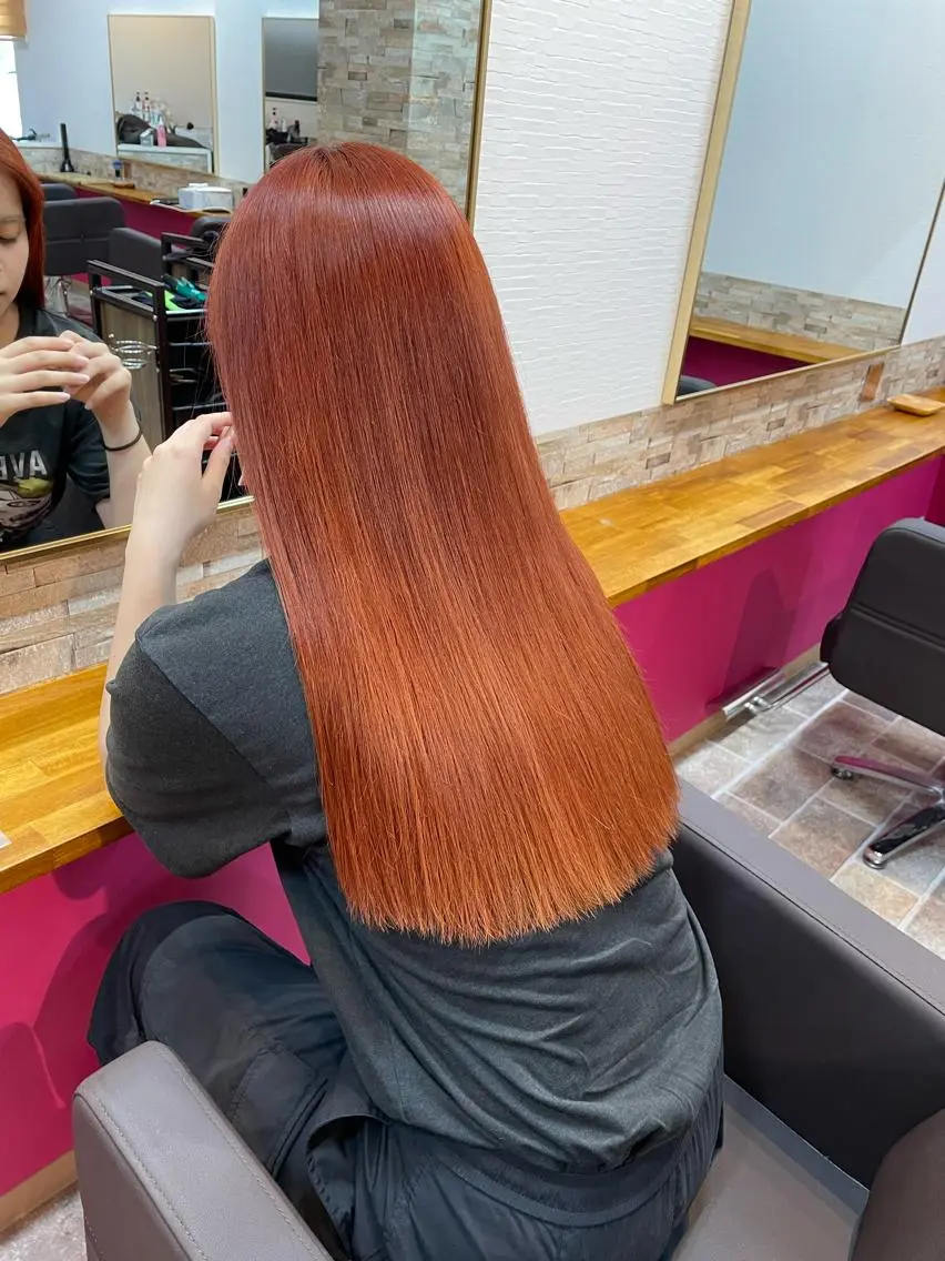 ロング カラー ブラウンカラー オレンジ オレンジブラウン ヘアカラー YUI/ ブリーチカラー🌷のヘアスタイル