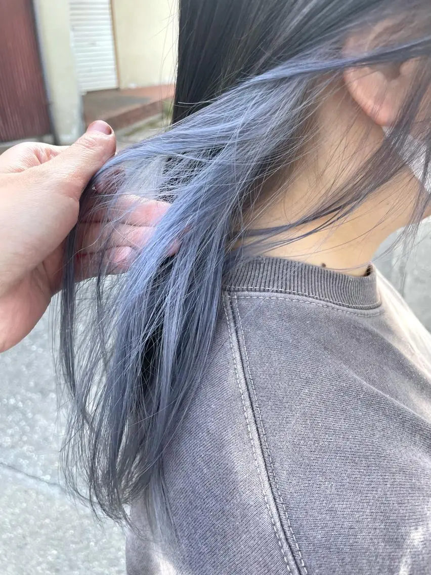 ミディアム インナーカラー 推し ブリーチ  髪質改善のヘアスタイル