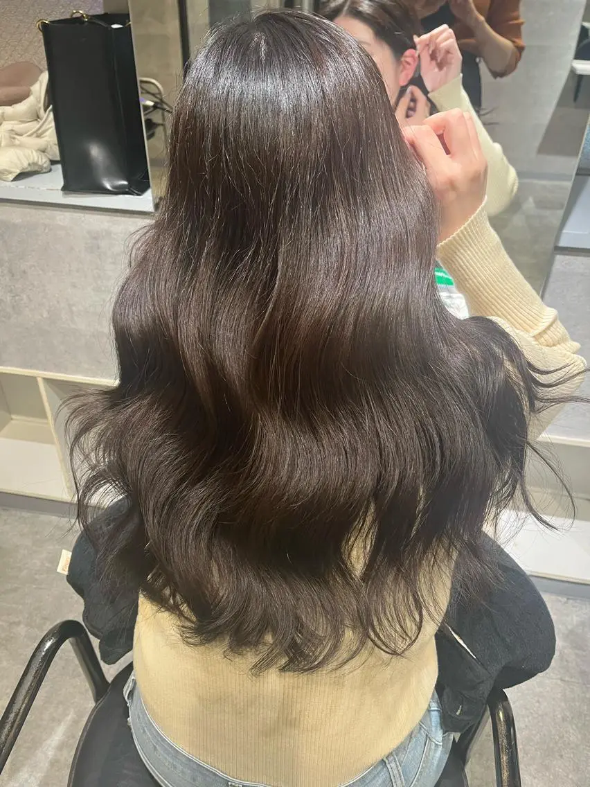 ロング カラー ヘアカラー トリートメント MIES amane(アマネ)のヘアスタイル