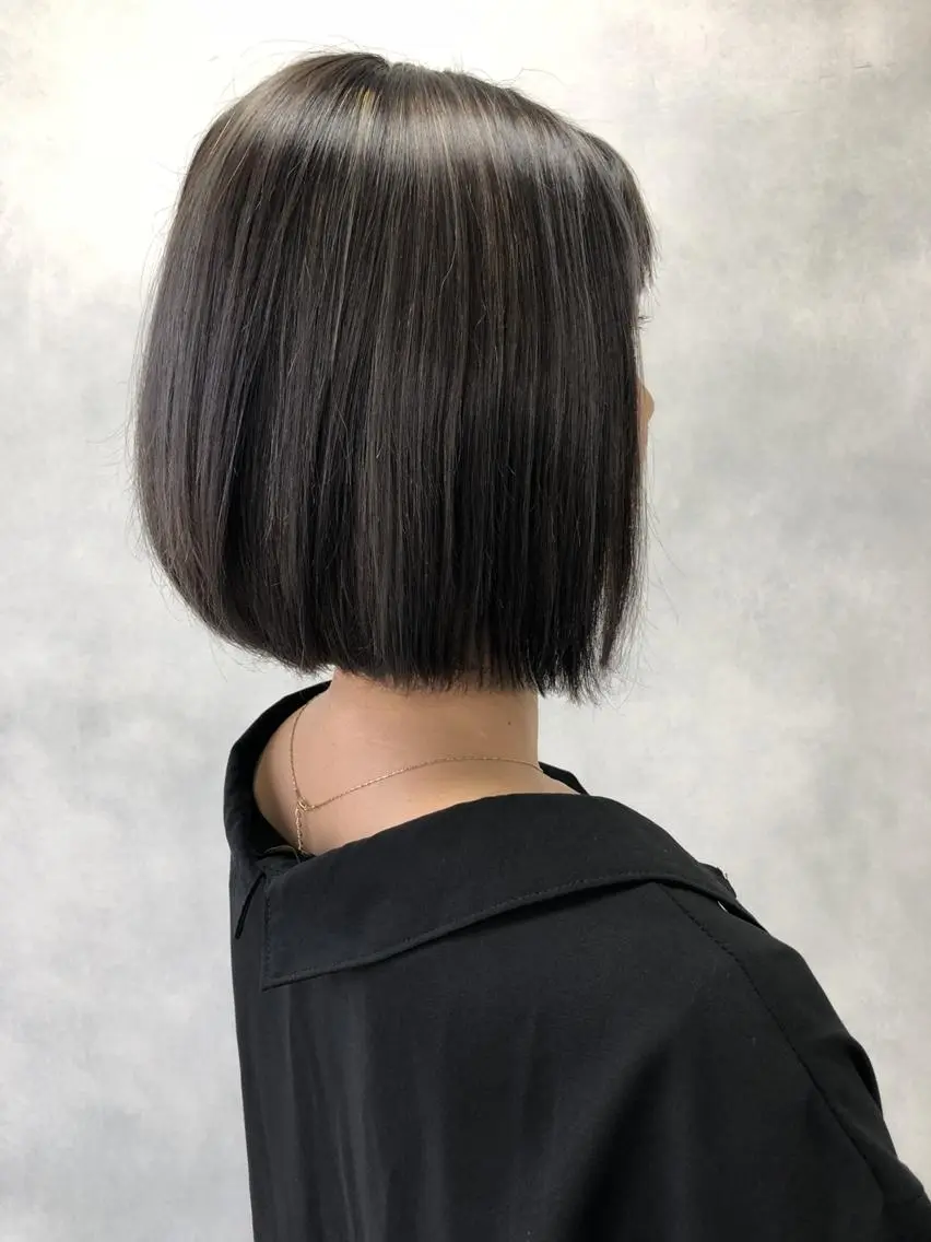 ショート 浅香 美加のヘアスタイル