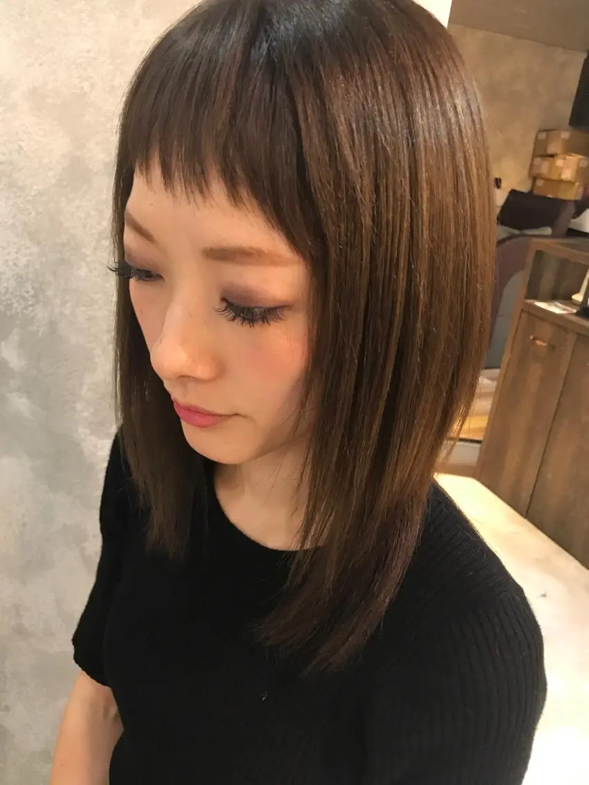 ミディアム カラー グレージュ 松村 崇弘のヘアスタイル