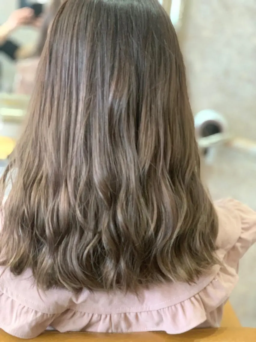 セミロング メンズスタイル バレイヤージュ　齋藤のヘアスタイル
