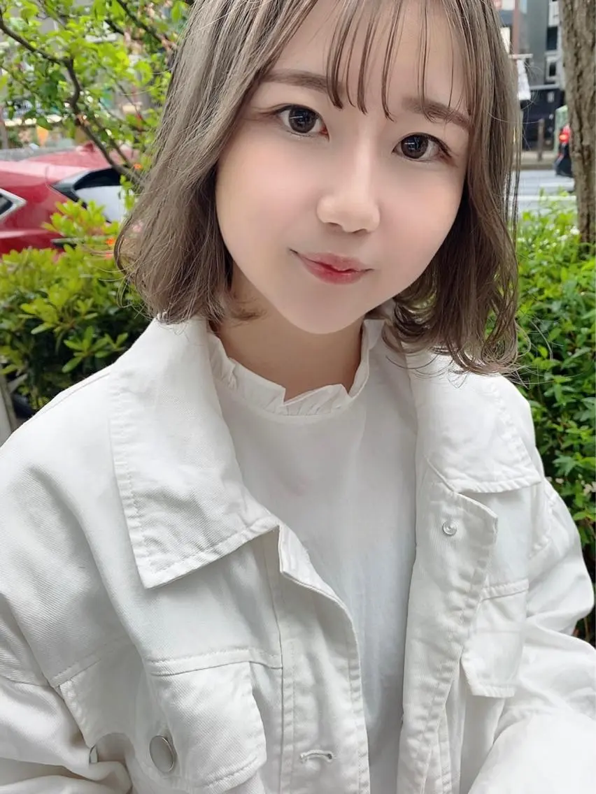ミディアム moanin モーニンのヘアスタイル