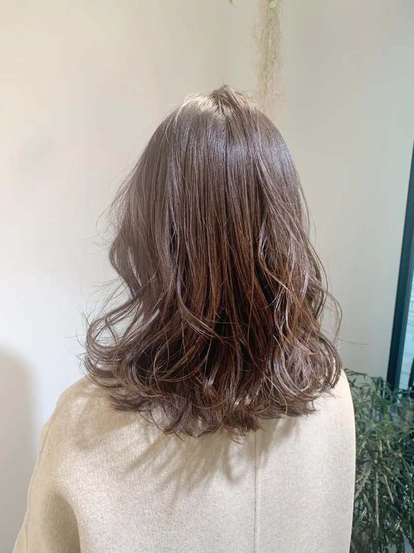 ミディアム カラー グレージュ ラベンダーカラー ラベンダーグレージュ ラベンダーグレー 【完全マンツー 恵比寿】佐藤 翔のヘアスタイル