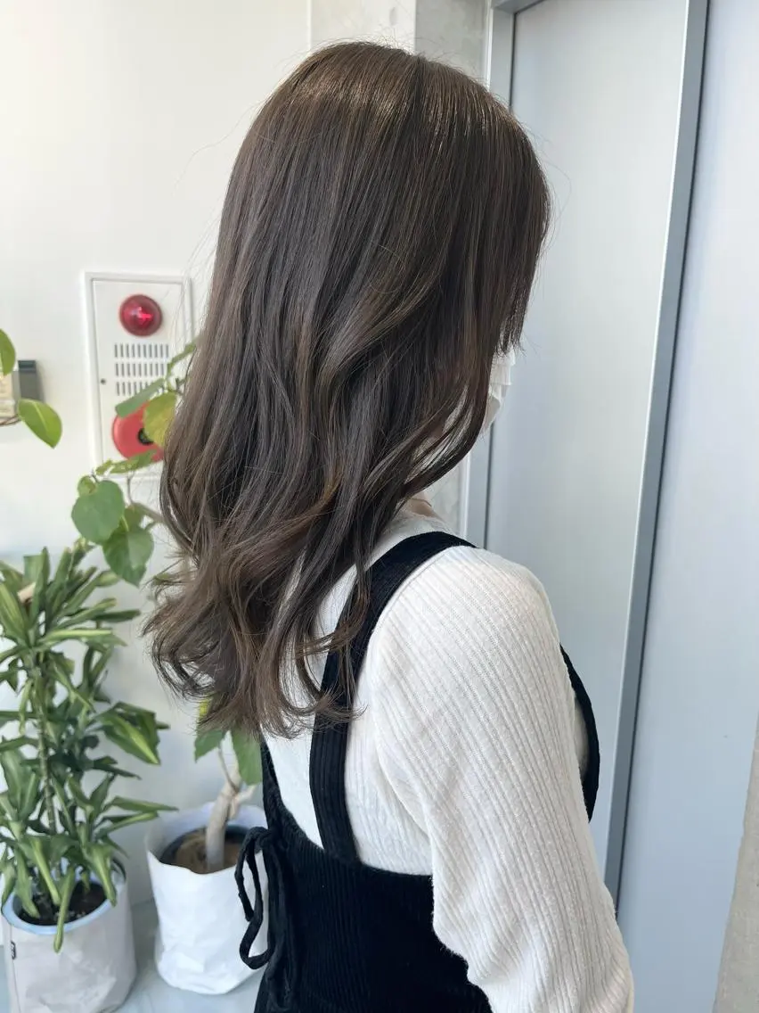 ロング カラー パーマ ヘアアレンジ カット ヘアカラー トリートメント 透明感/オリーブ/ グレージュ/YUKAのヘアスタイル