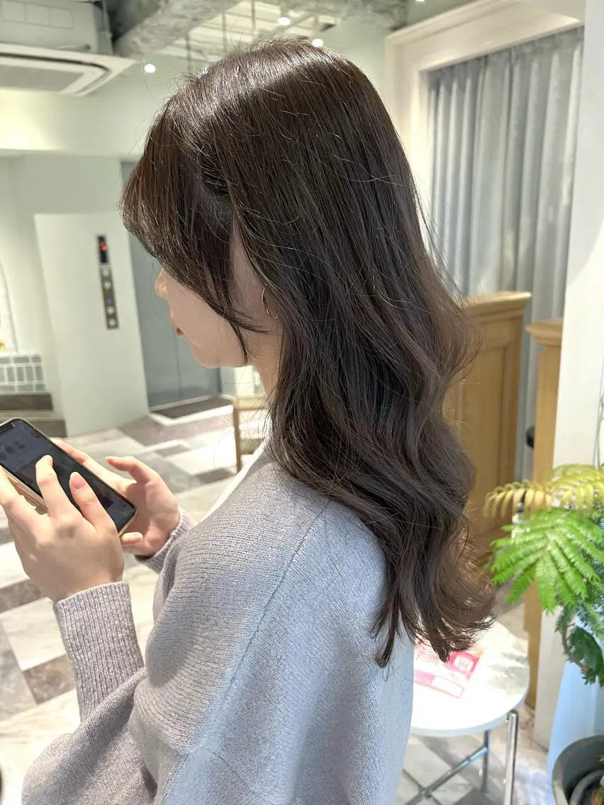カラー 渡辺 麻衣のヘアスタイル