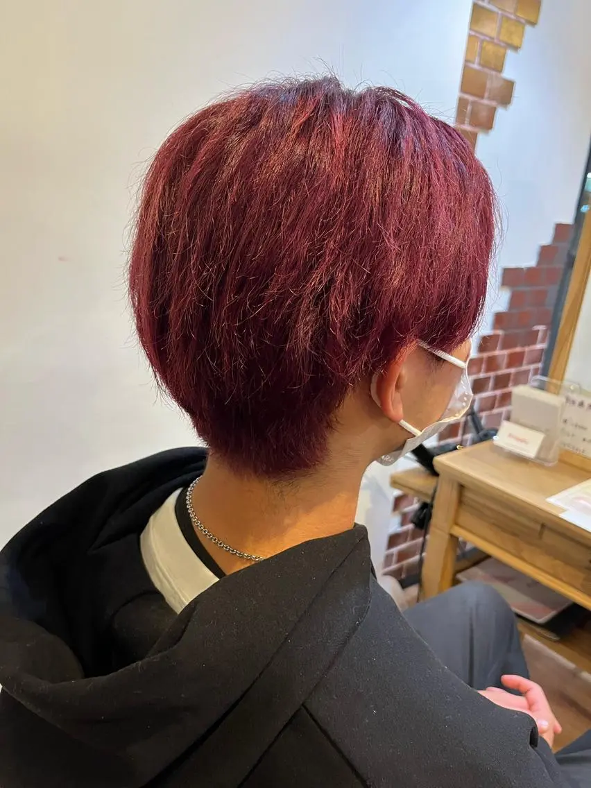 カラー レッドカラー 松下 詩恵里のヘアスタイル