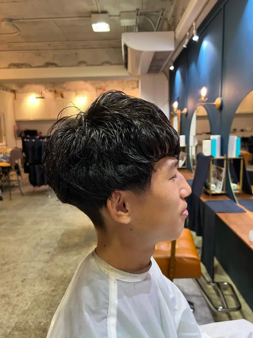 パーマ メンズ メンズパーマ オカベ ショウマのヘアスタイル