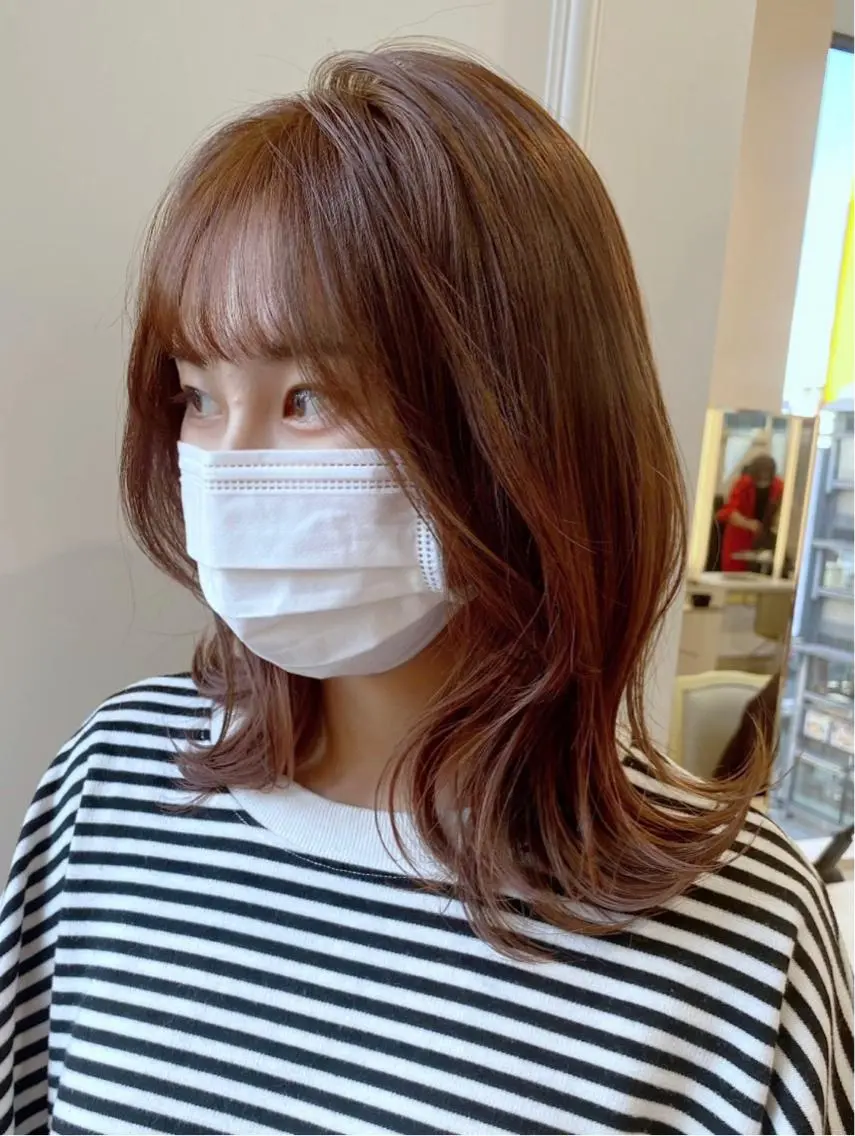 ミディアム カラー カット ヘアカラー 小顔レイヤー/ ベージュ🤍Rieのヘアスタイル