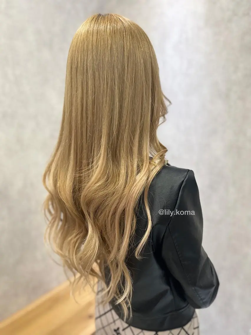 セミロング カラー エクステ 🐥こ ま🐥のヘアスタイル