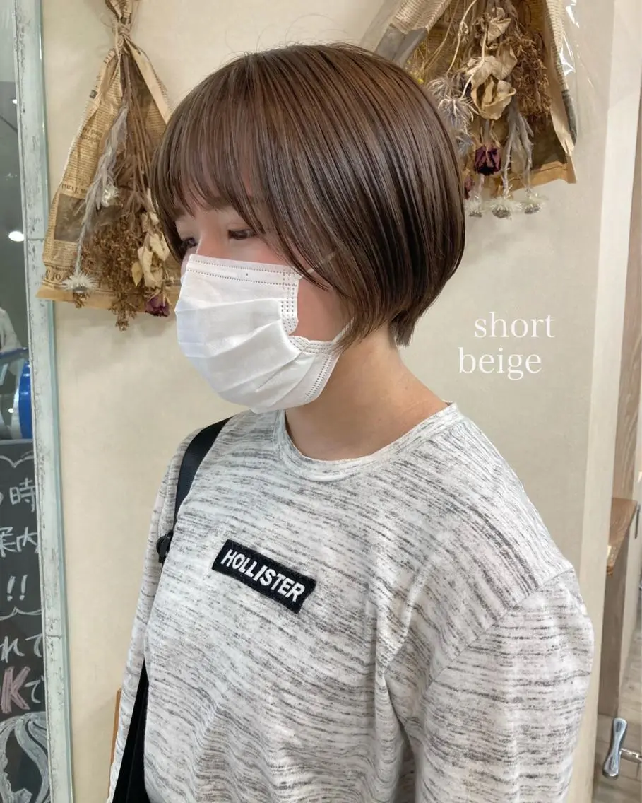 ショート カラー 切りっぱなしボブ ショートボブ ハンサムショート ベージュカラー ボブ カット ヘアカラー トリートメント 初めてのショート お任せください✂️のヘアスタイル