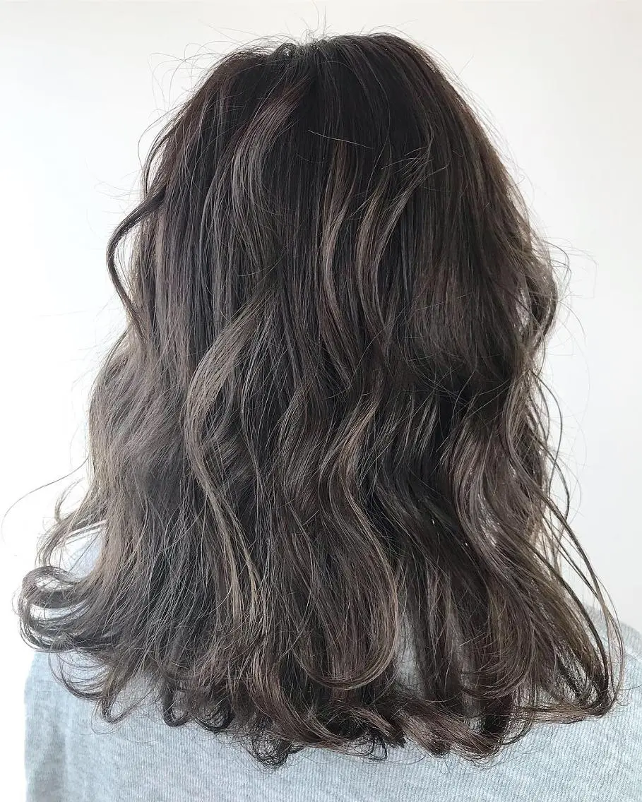 カラー ロング ヘアカラー トリートメント デザインカラー Lienのヘアスタイル