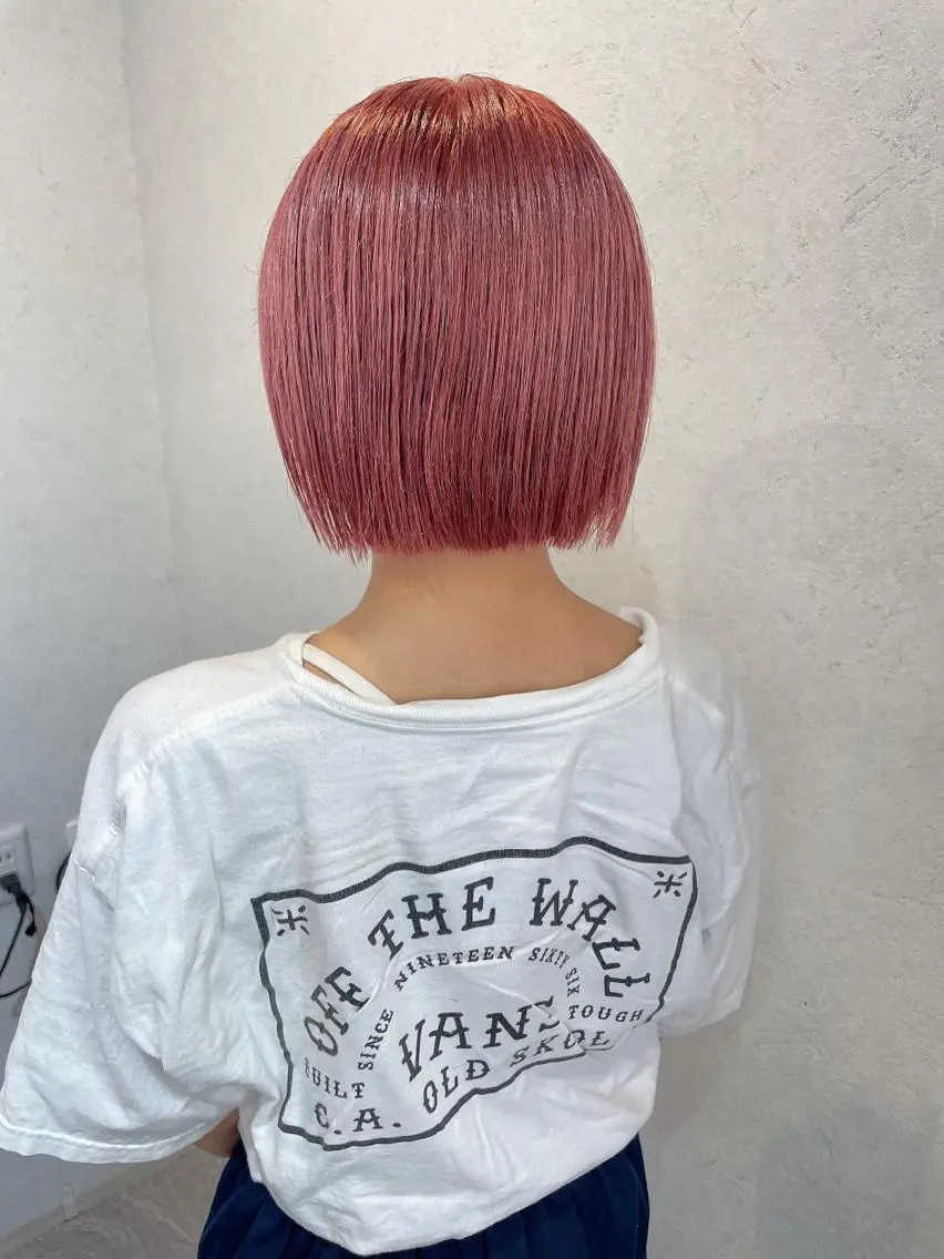 ショート カラー カット ヘアカラー トリートメント 安藤 佑衣のヘアスタイル
