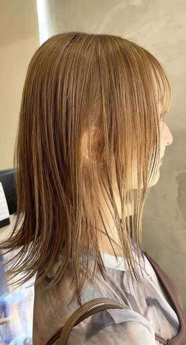 セミロング ブリーチなし透明感 カラー✨山仲絢圭のヘアスタイル
