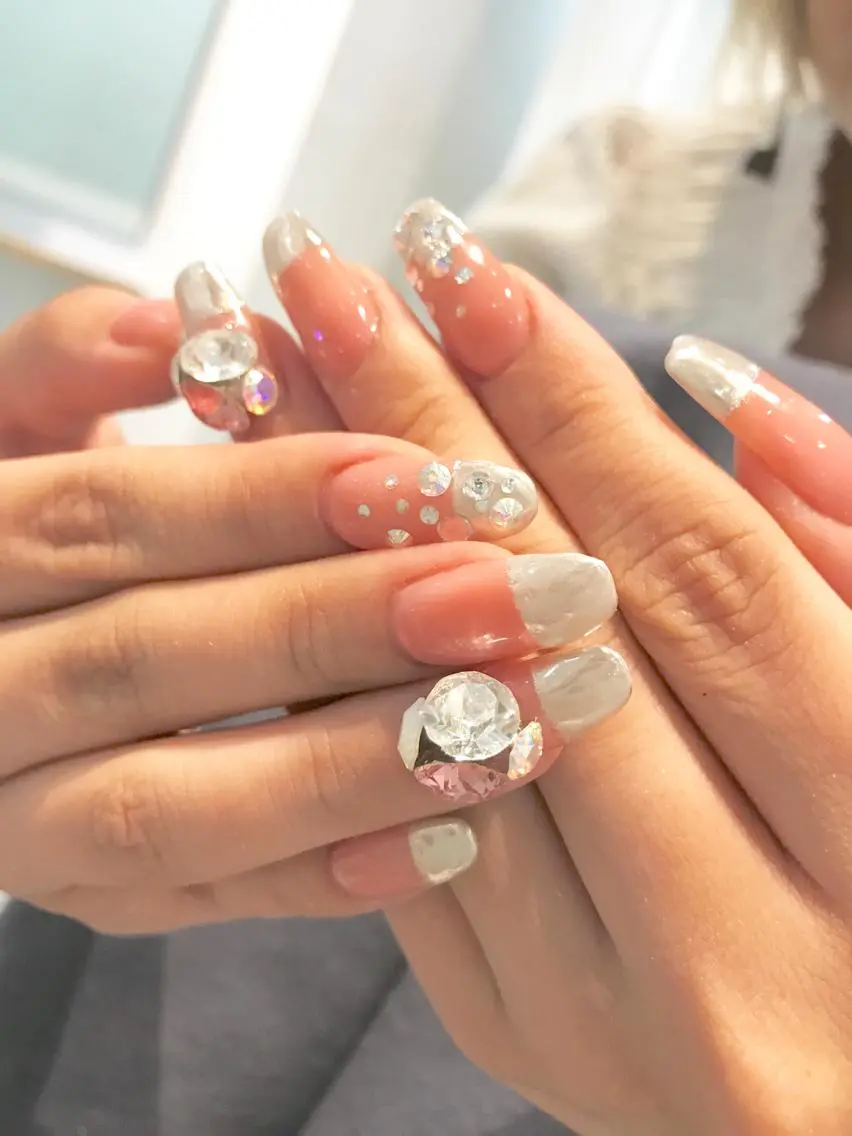 ネイル フレンチネイル ミラーネイル NARUMI HYODOのネイルデザイン