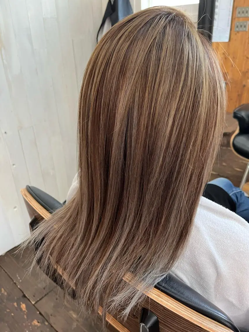 セミロング 紙屋 隼人のヘアスタイル