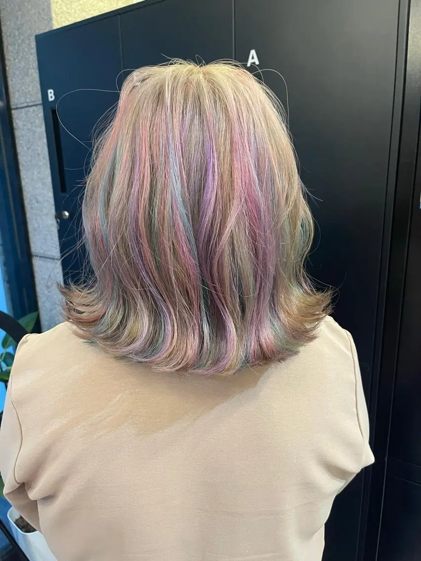 セミロング カラー ユニコーンカラー ヘアカラー olino 【オリノ】西田辺のヘアスタイル