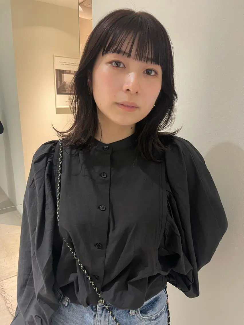 ミディアム oma 袮次金 鈴香のヘアスタイル