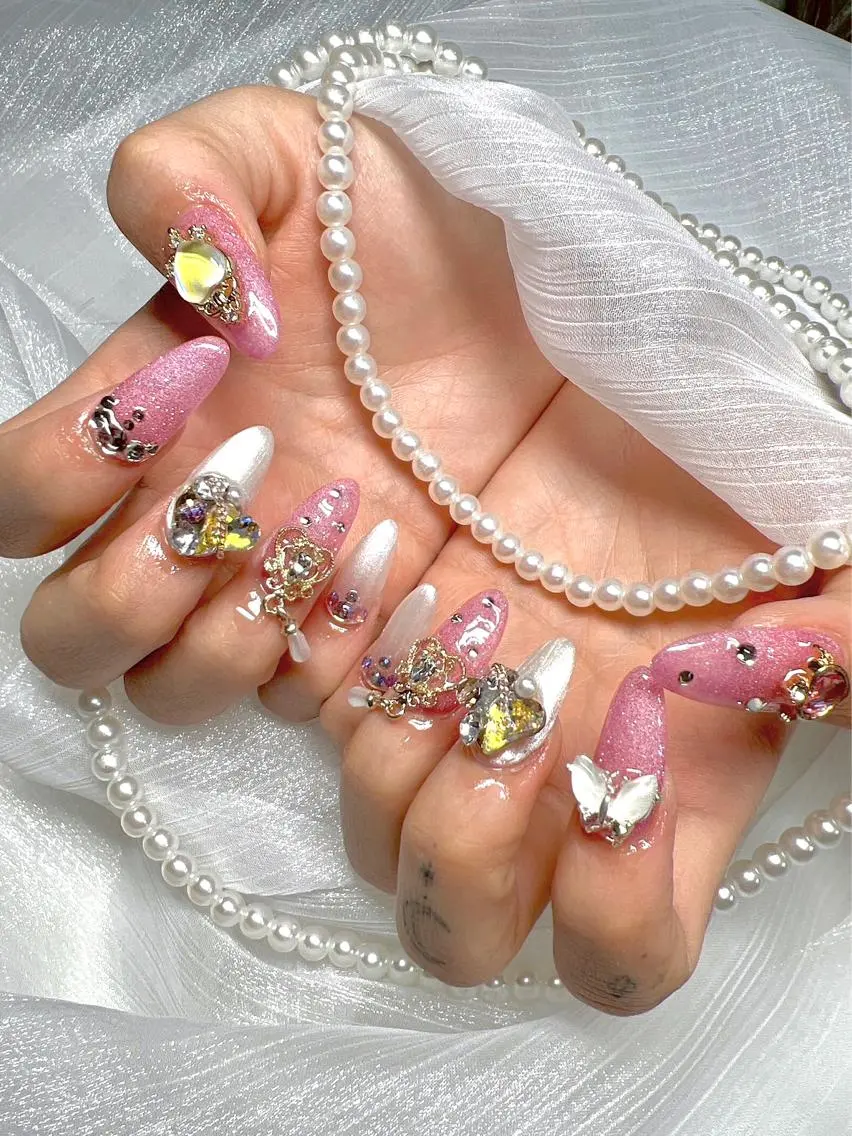 ロング ネイル ハンドネイル 美愈 miyuのネイルデザイン