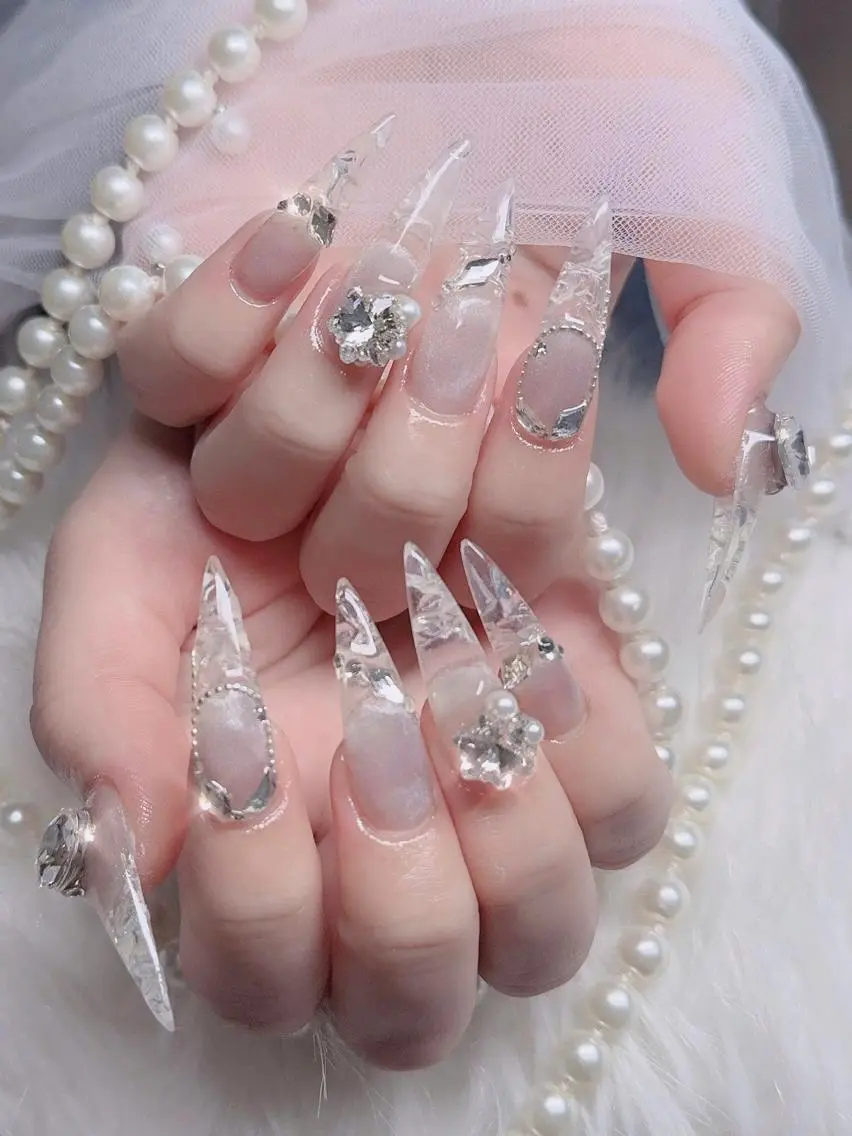 ネイル フレンチネイル ジェルネイル ハロウィン 韓国ネイル マグネットネイル ハンドネイル H.baby Nail Salonのネイルデザイン