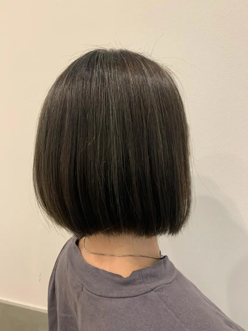 カラー 若狭 彩花のヘアスタイル