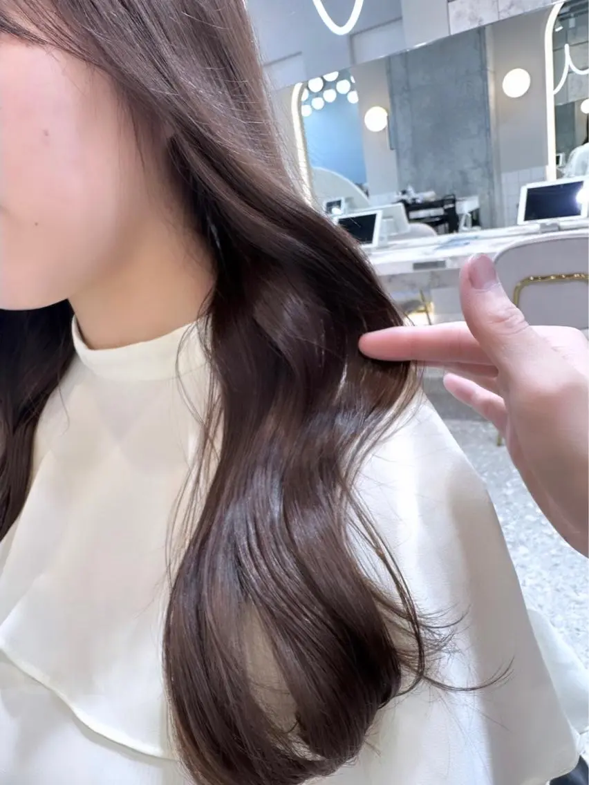 ミディアム カラー ヘアカラー トリートメント ヘッドスパ 髪質改善/韓国ヘア レイヤー/新宿/ロミのヘアスタイル
